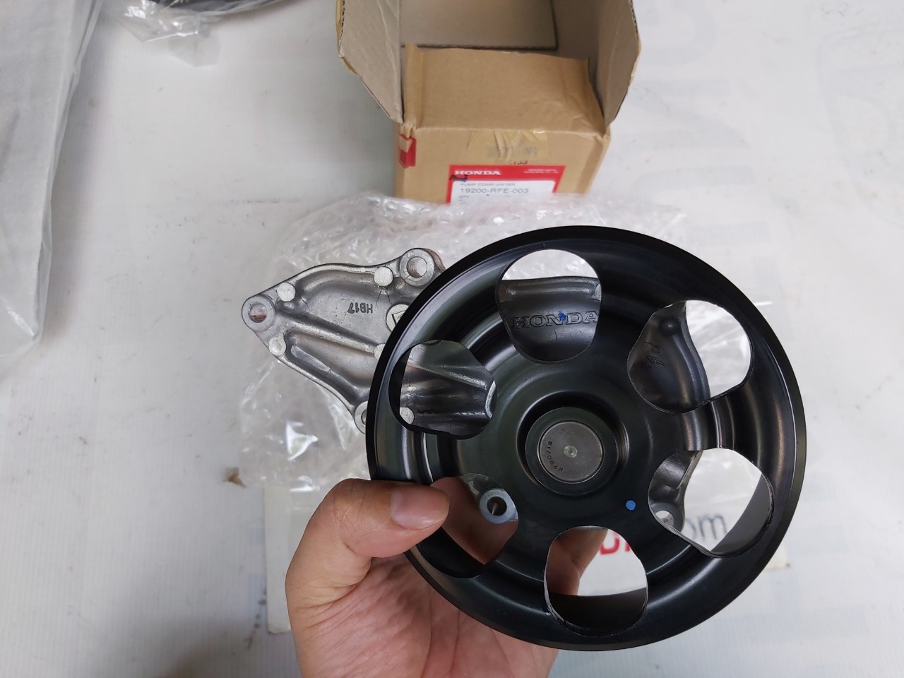 Bơm nước xe Honda CRV